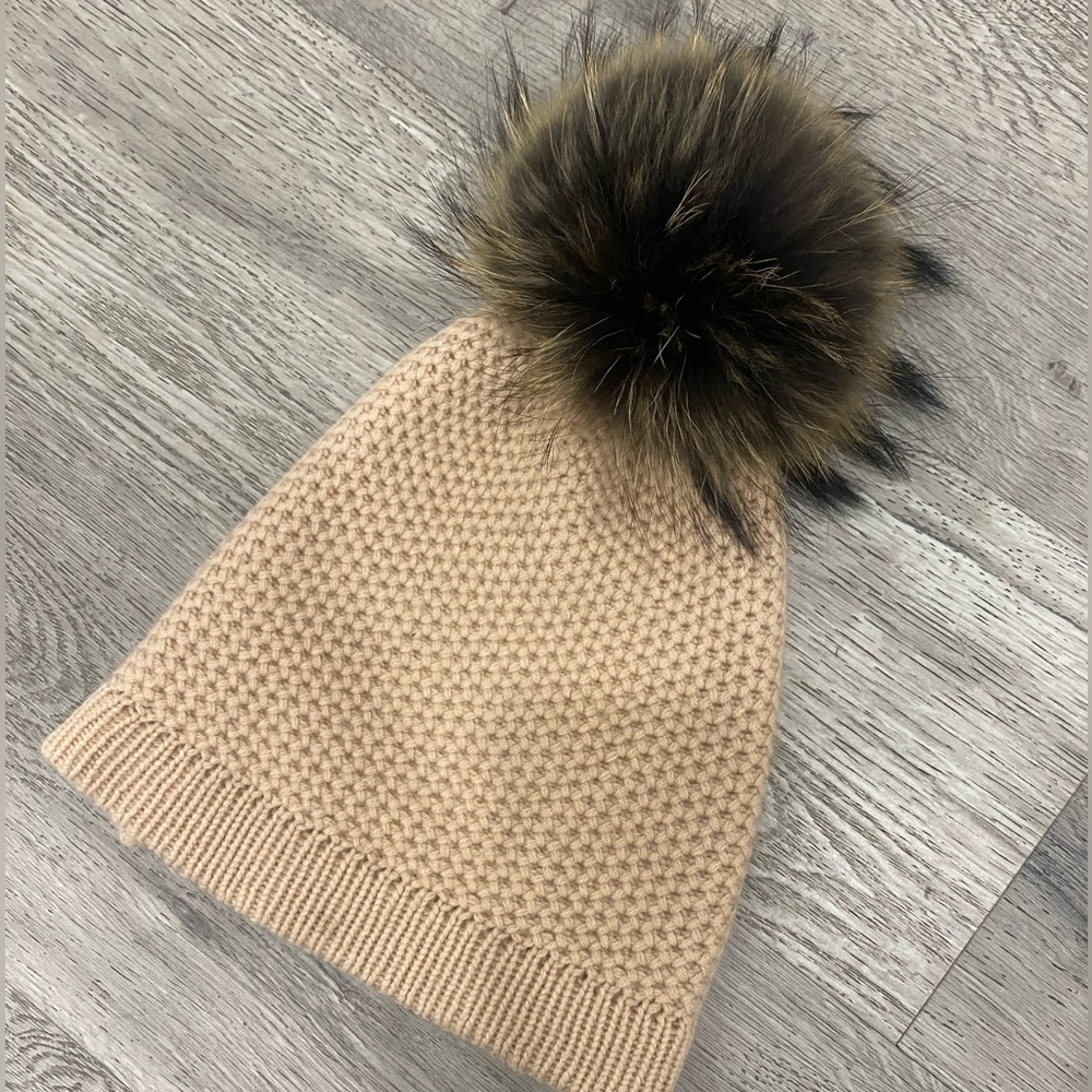 Raffaello Bettini cashmere beanie